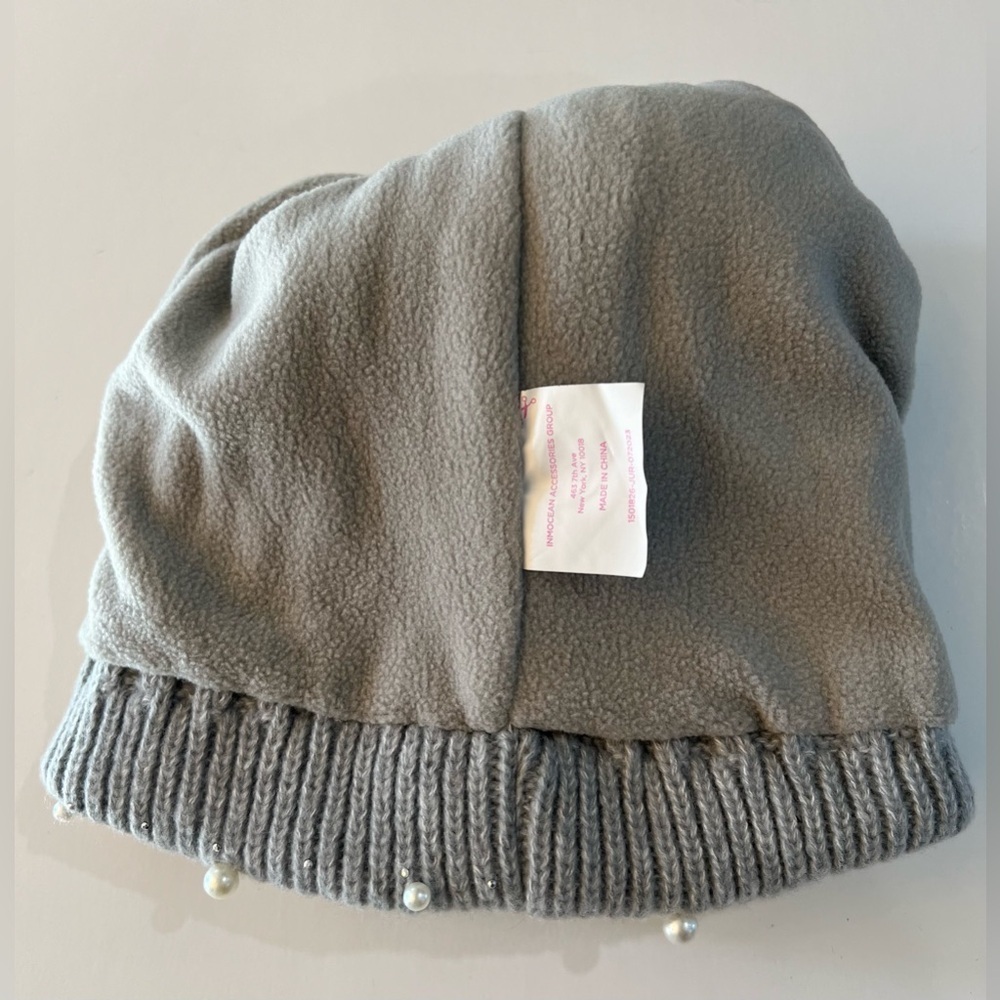 Cozy Grey Knit Hat and Gloves Set - Picture 2 of 2